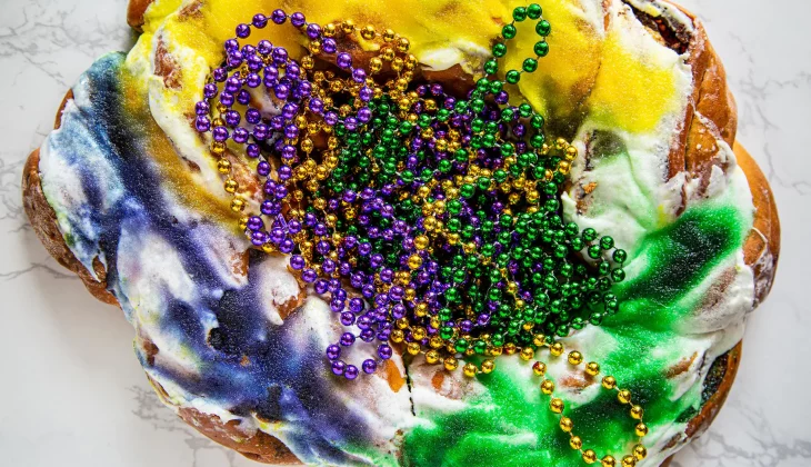 Mardi Gras King Cakes - Raos Bakery